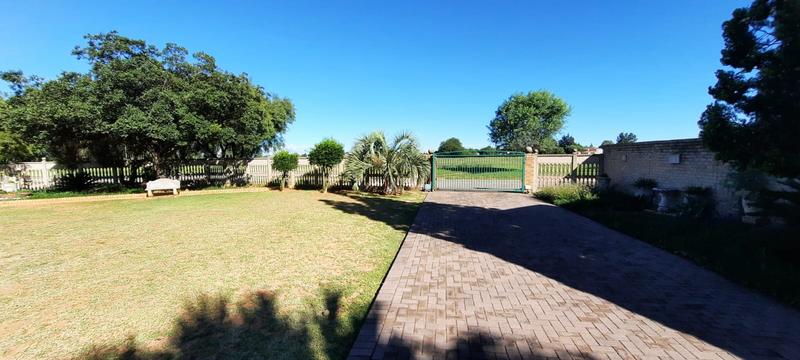 5 Bedroom Property for Sale in Vaalpark Free State